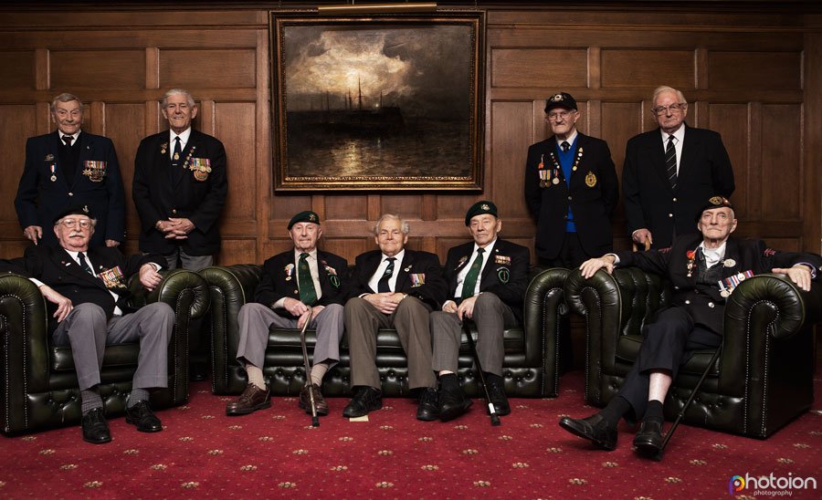 Second_World_War_veterans_big_group_union_jack_club_