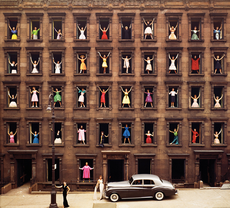 'Girls In Windows, New York', 1960 (c) Ormond Gigli