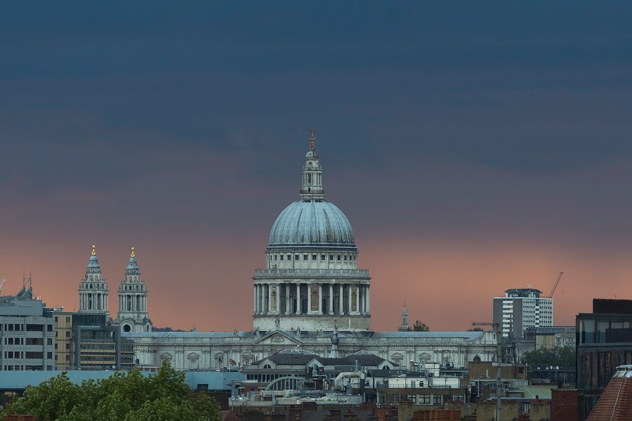 2nd place winner Nebil Kisa with the image 'St. Paul’s at a Cloudy Sunset'