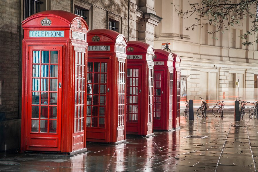 Five K2 red telephone boxes on Broad Court, Covent Garden, London by Vincent Sluiter