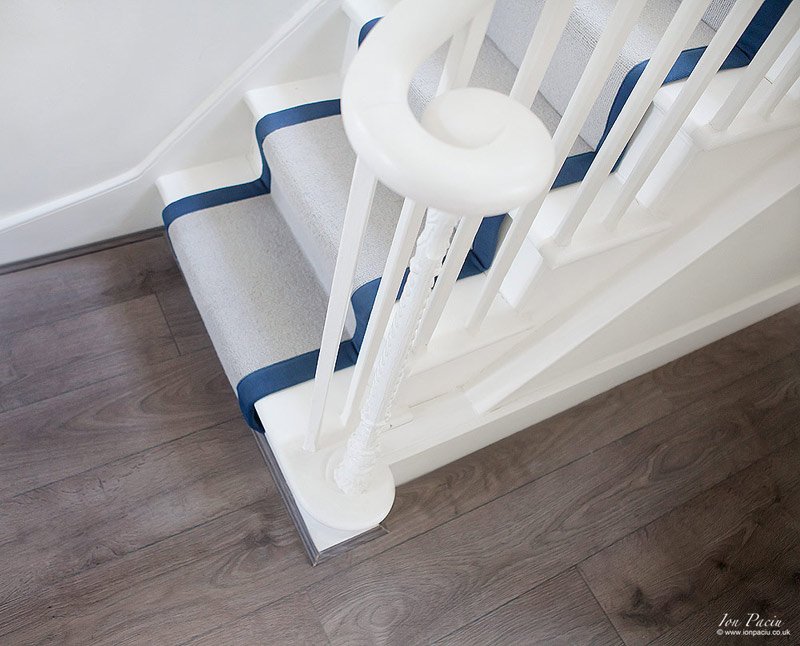 interior-design-photography-london-ion-paciu-staircase-handrail-2