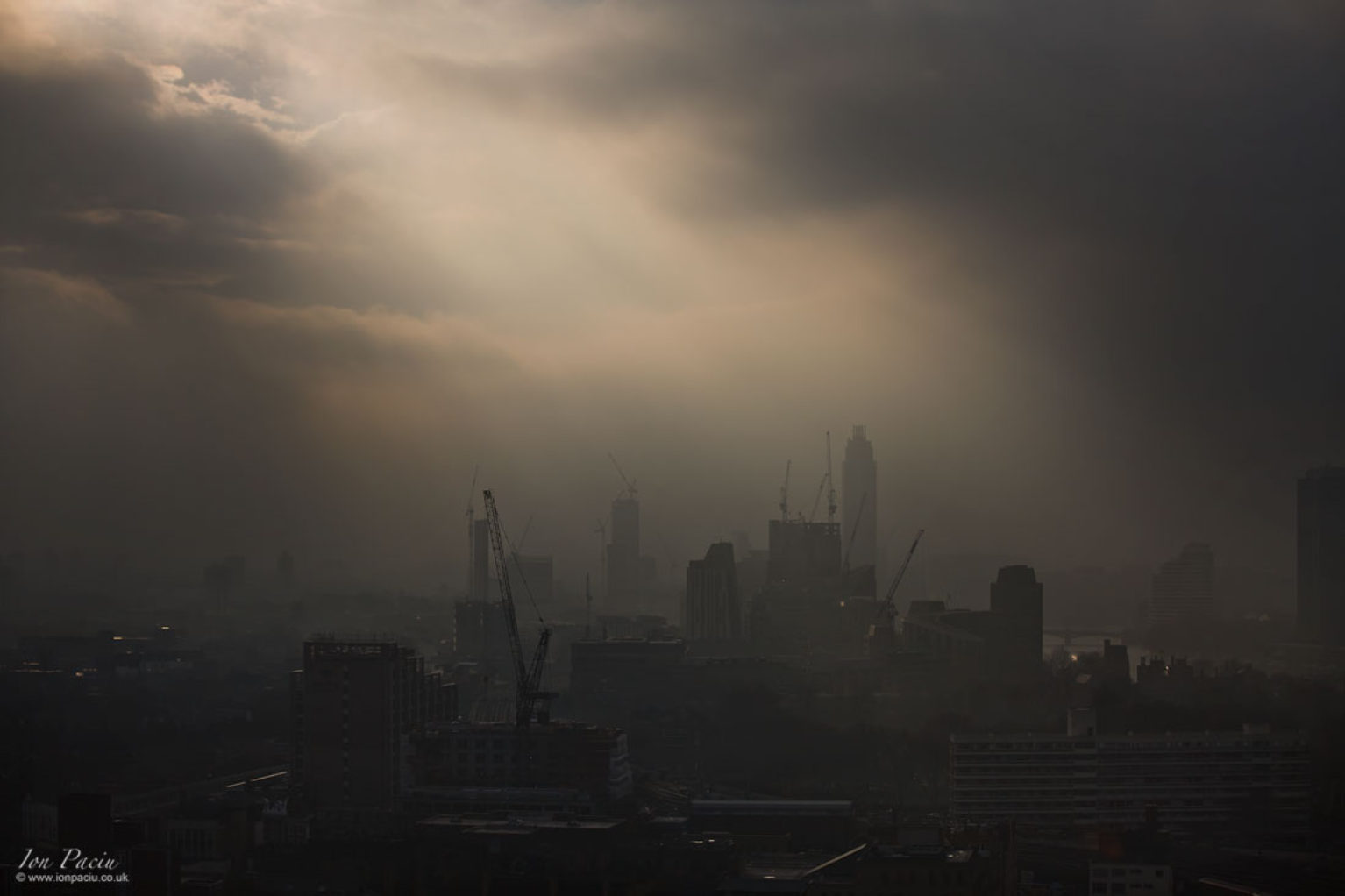 birds eye view of wharf tower in London