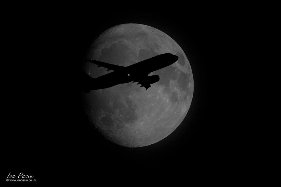 https://www.photoion.co.uk/wp-content/uploads/2017/06/ion-paciu-moon-plane-flight-london.jpg
