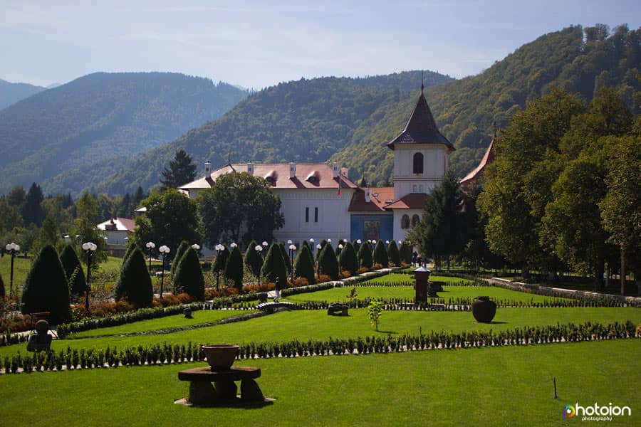 romania-sambata-monastery photography holiday in Romania