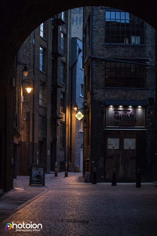 london bridge street photo by Constantin Drăghici